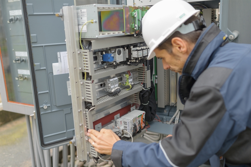 Training GENERATOR KALIBRASI DAN PEMELIHARAAN RELAY PROTEKSI GENERATOR Training GENERATOR KALIBRASI DAN PEMELIHARAAN RELAY PROTEKSI GENERATOR